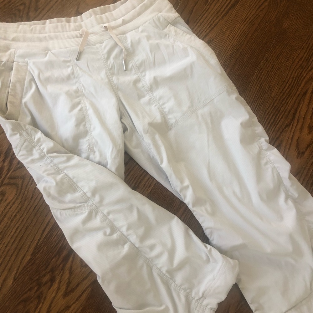 Lululemon Cropped Pants